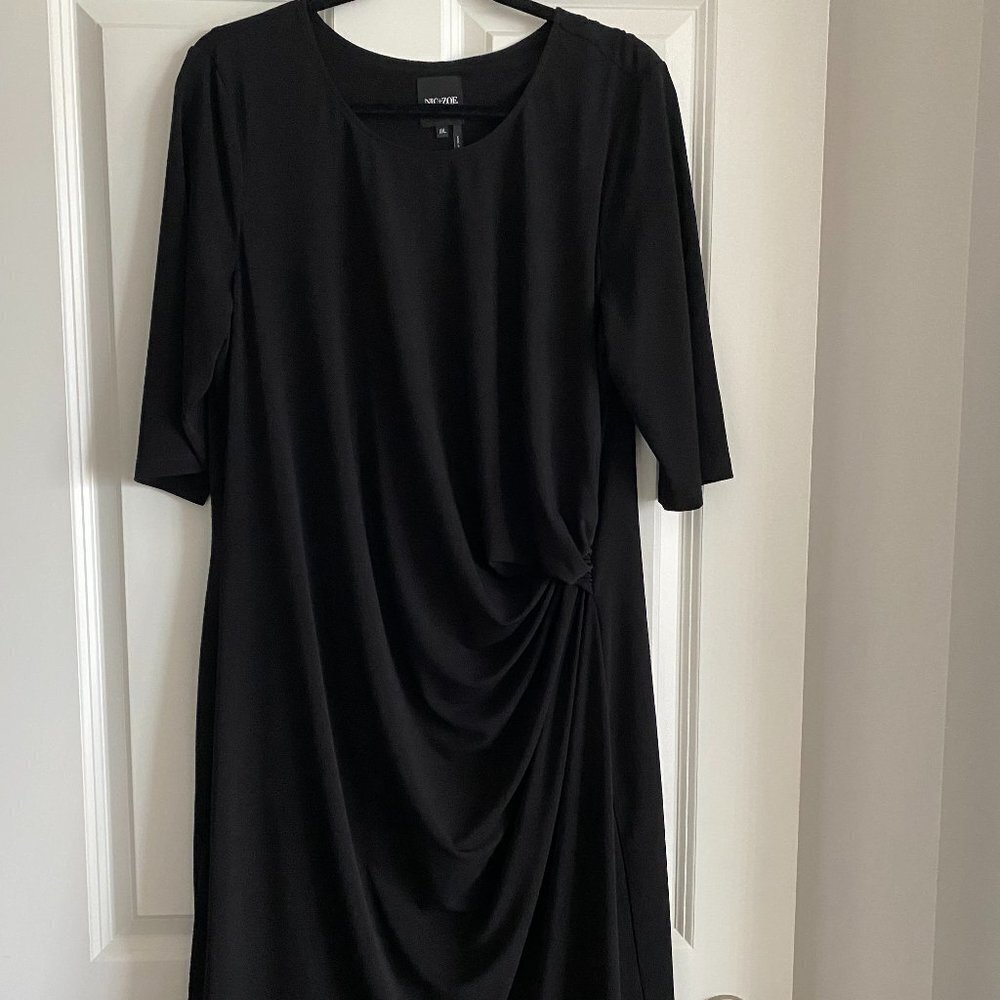 Beautiful Classic NIK + ZOE Fully Lined Black Dress with Draped Waist Size XXL